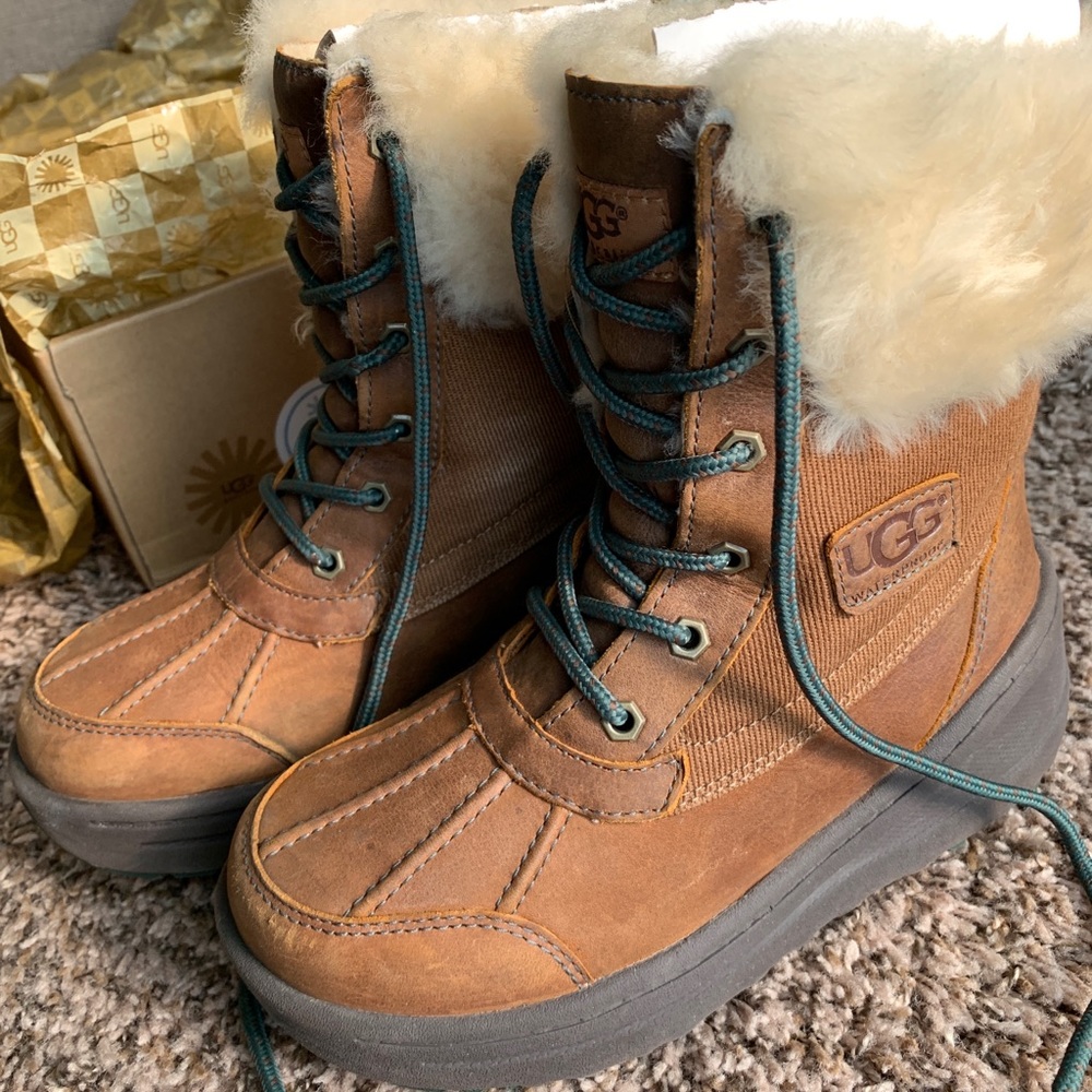 Ugg Boots Used Good Condition With Box Size 5 - image 1
